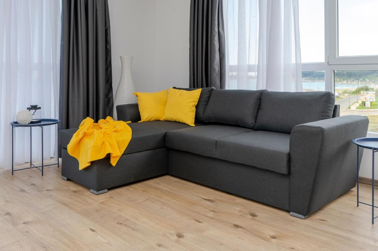 Aparthotel Primorsko Exteriör bild