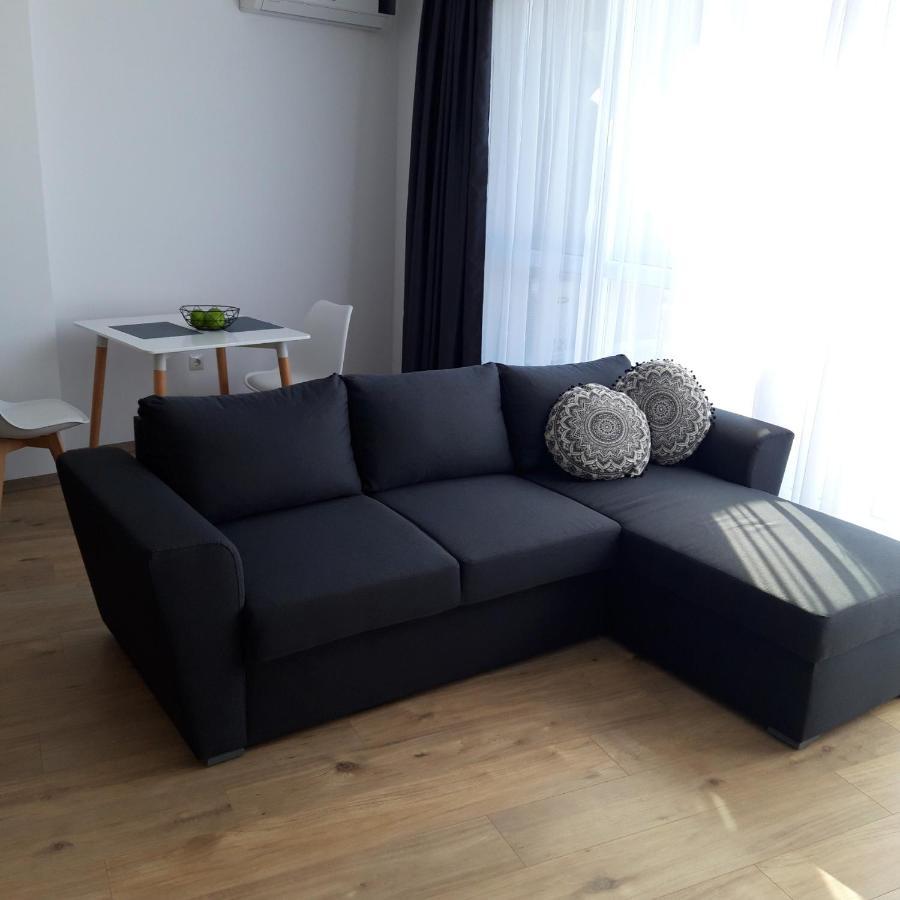 Aparthotel Primorsko Exteriör bild