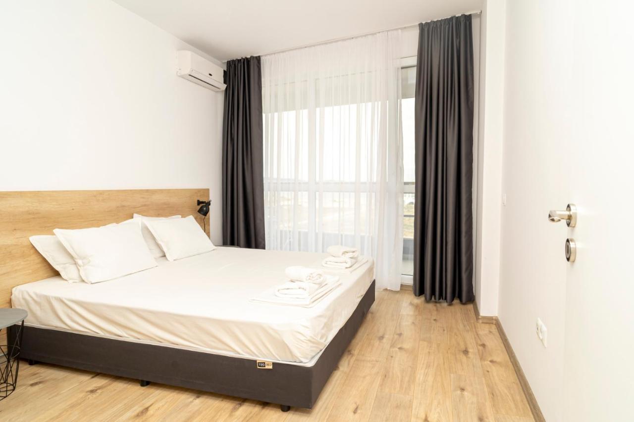 Aparthotel Primorsko Exteriör bild